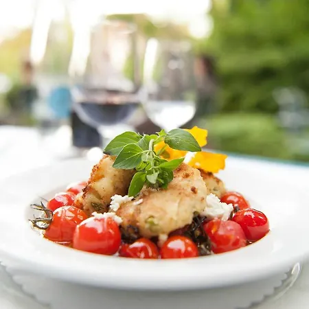 Pop Up Lindenegg מלון 3*